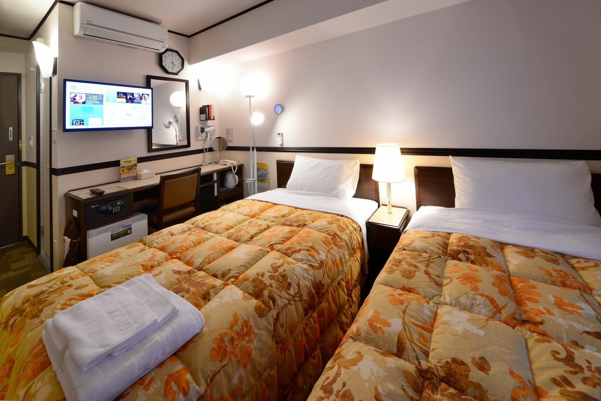 Toyoko Inn Osaka Honmachi No1 Екстер'єр фото